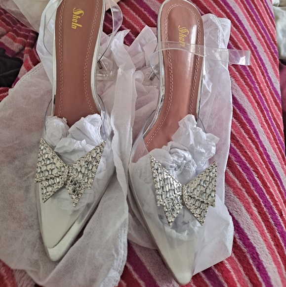 Clear shoes - Picture 2 of 5
